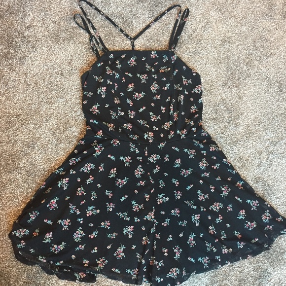 Xhilaration Pants - Cute Black/Flower Romper Shorts with double straps